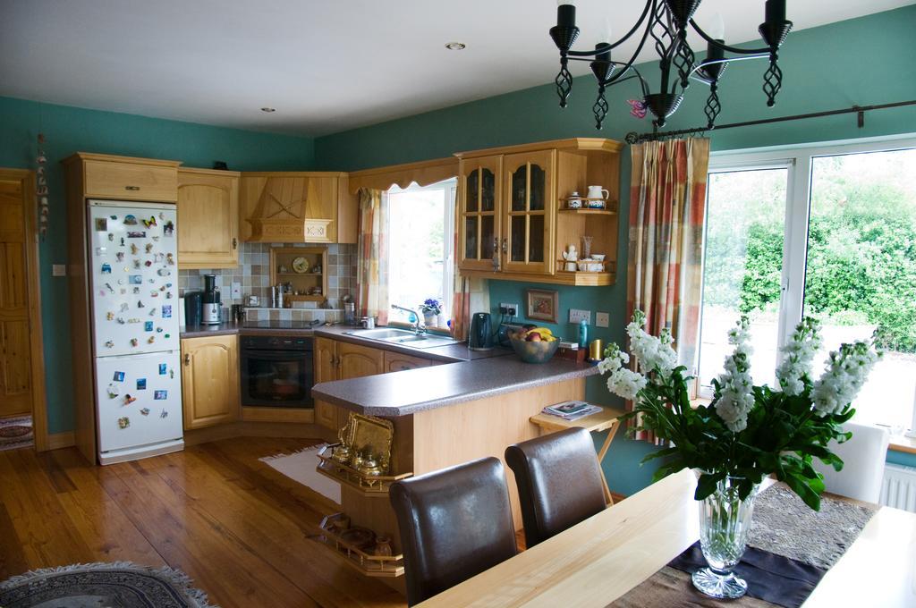 Lake Rise Holiday Home At Kilmaddaroe Carrick-on-Shannon Room photo